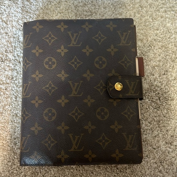 Louis Vuitton Accessories - COPY - Louie Vuitton Agenda/Diary.  9 X 7.25 X 1.5, 6 ring refill holder.  Like…